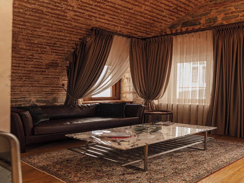 Stone Inn Galata image