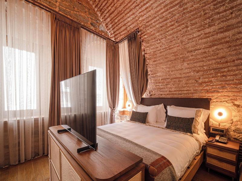 Stone Inn Galata image