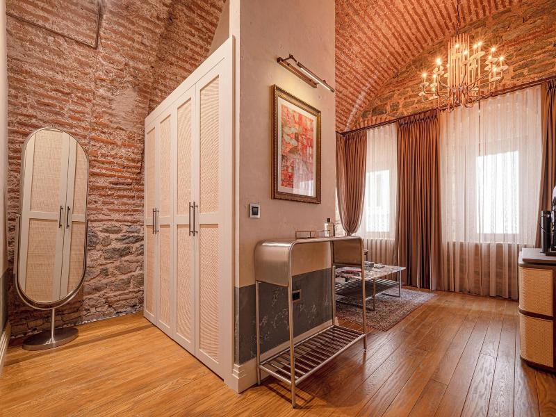 Stone Inn Galata image