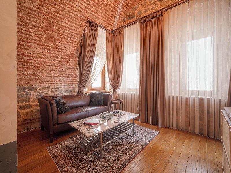 Stone Inn Galata image