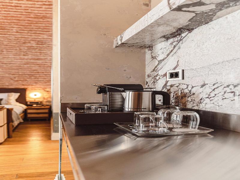 Stone Inn Galata image