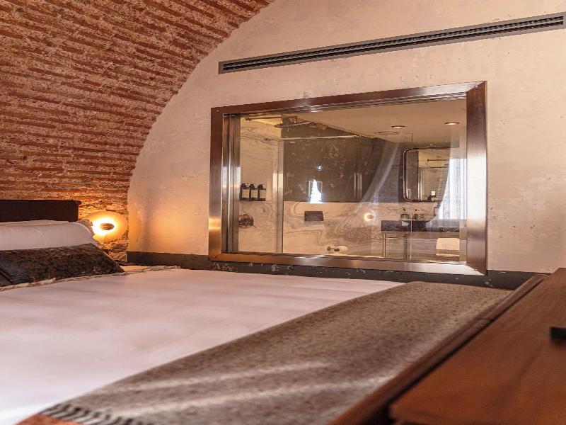 Stone Inn Galata image