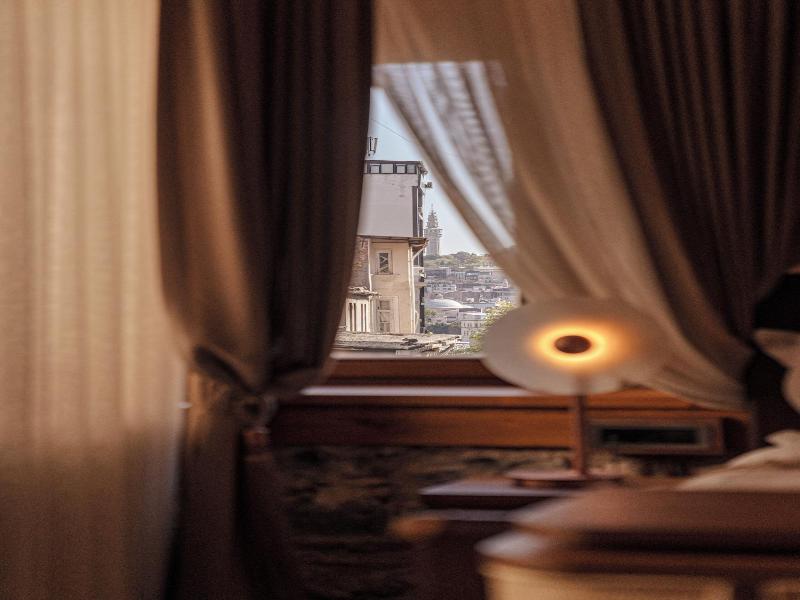 Stone Inn Galata image