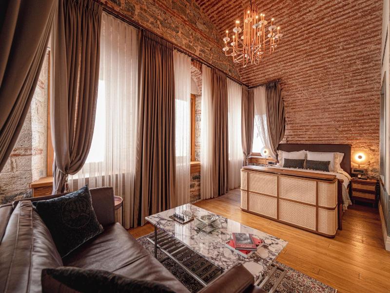 Stone Inn Galata image