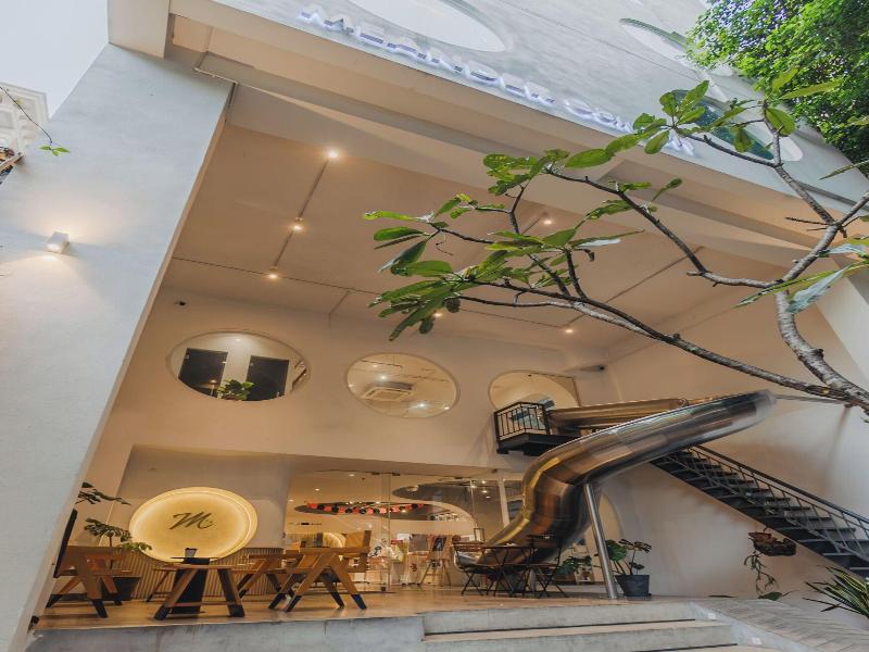 Meander Saigon image