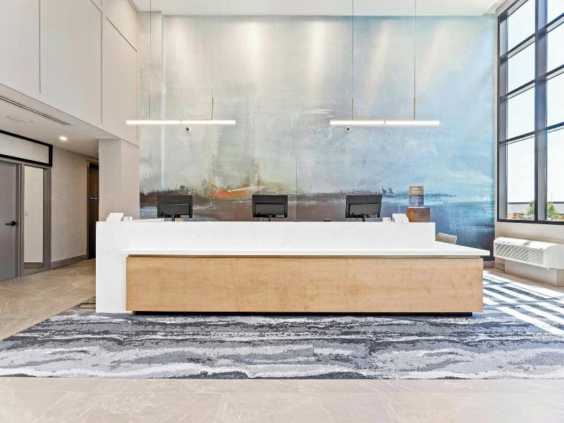 Sandman Signature Dallas Las Colinas Hotel & Sui image