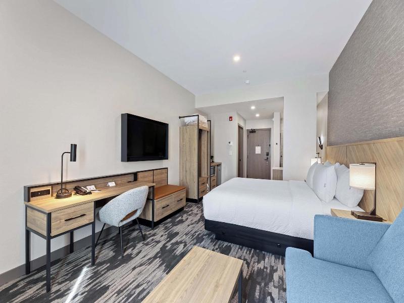 Sandman Signature Dallas Las Colinas Hotel & Sui image