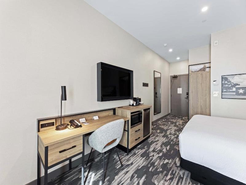 Sandman Signature Dallas Las Colinas Hotel & Sui image