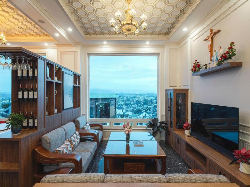 Dalat Roof Hotel image