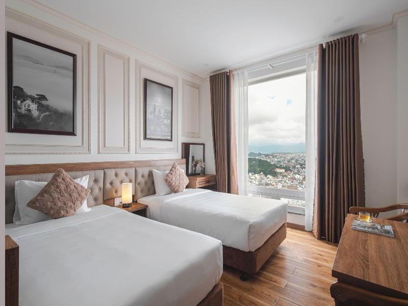 Dalat Roof Hotel image