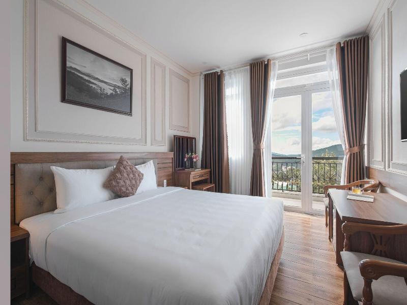 Dalat Roof Hotel image