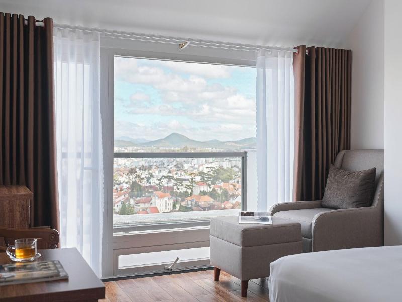 Dalat Roof Hotel image