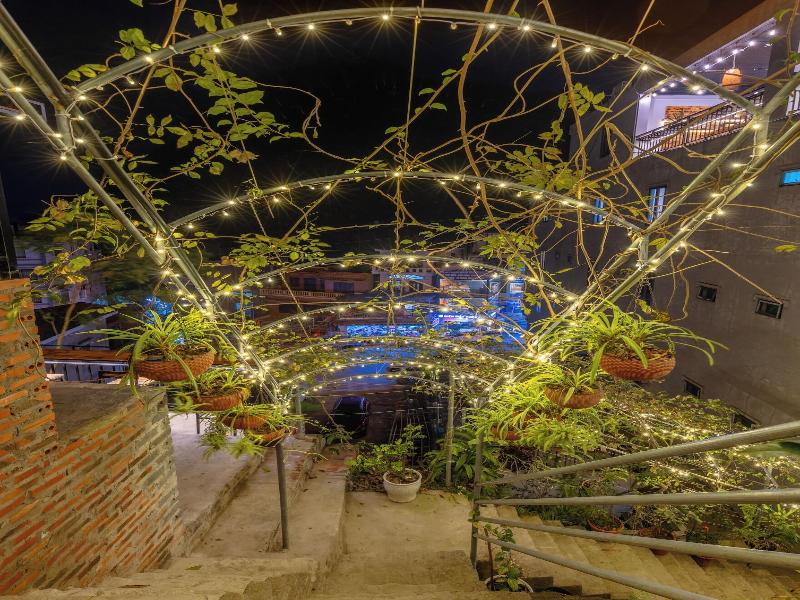 Cat Ba Xanh Spring Garden Hotel