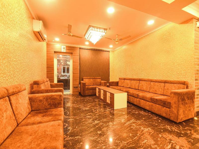 Fabhotel Prime Tiyara Inn