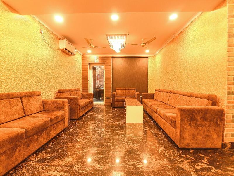 Fabhotel Prime Tiyara Inn