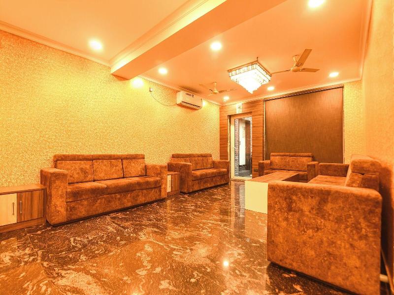 Fabhotel Prime Tiyara Inn