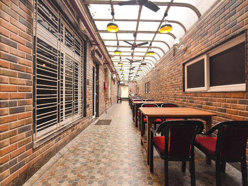 Fabhotel Prime Tiyara Inn
