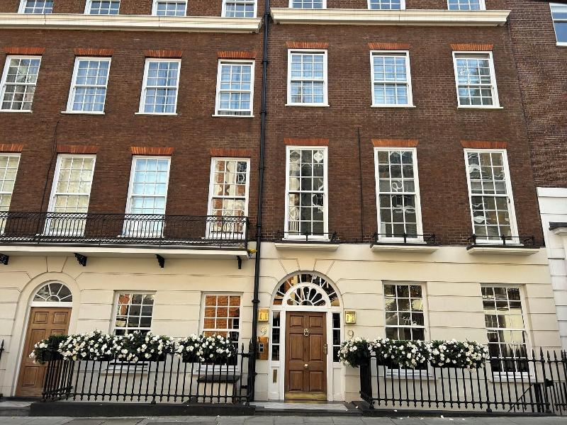 9 Hertford Street Â€“ 4 Stars Visitengland image