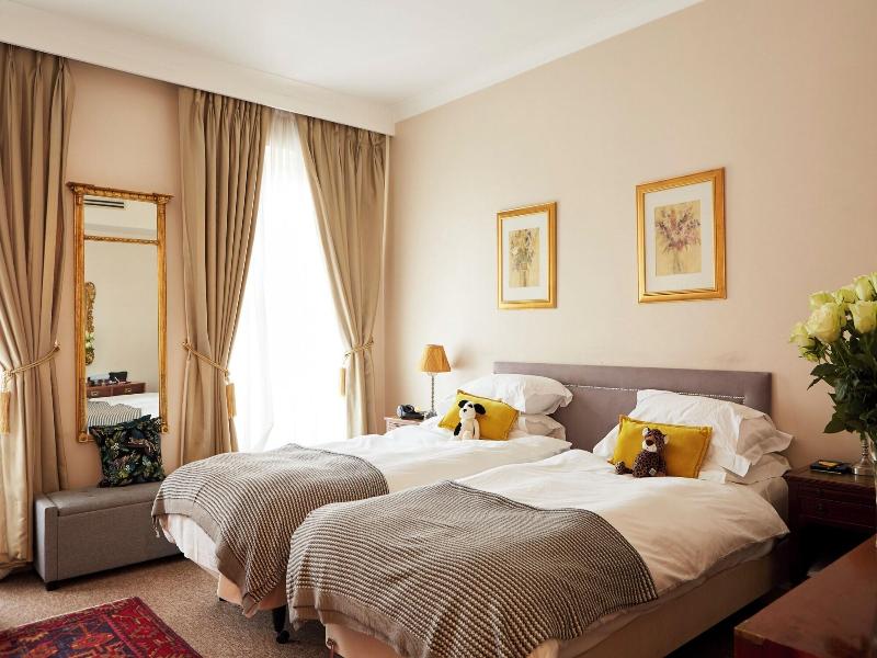 9 Hertford Street Â€“ 4 Stars Visitengland image