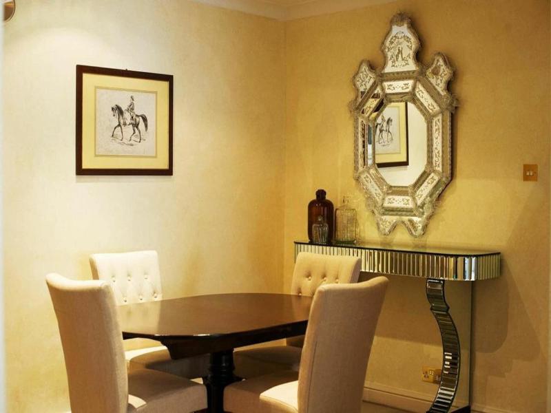 9 Hertford Street Â€“ 4 Stars Visitengland image