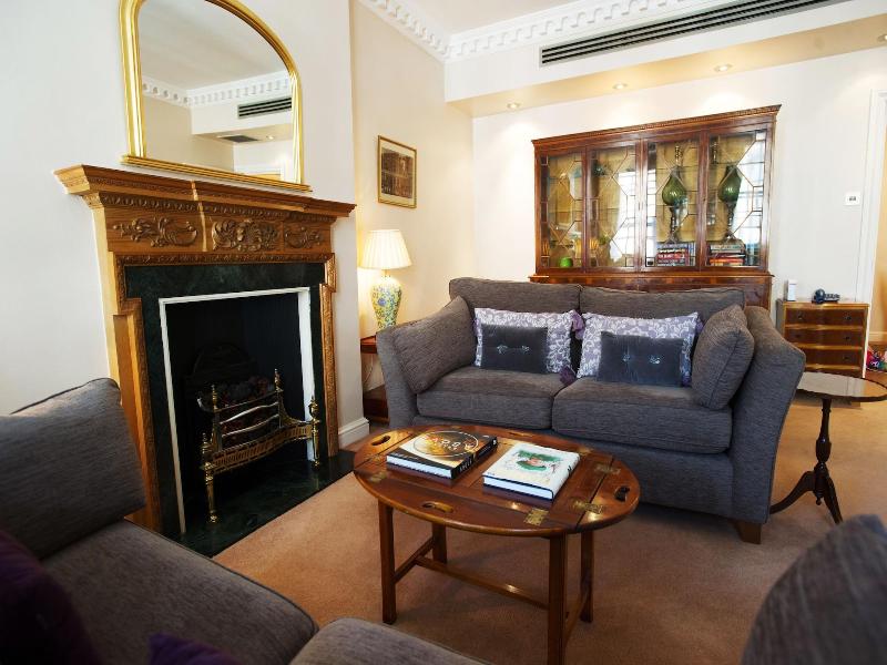 9 Hertford Street Â€“ 4 Stars Visitengland image
