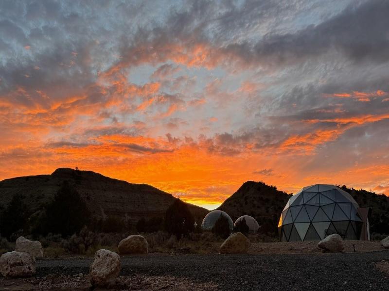 Clear Sky Resorts- Bryce Canyon Unique Stargazin