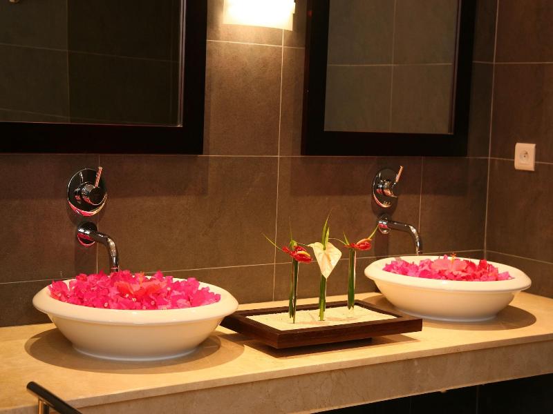 Ocean Villas image