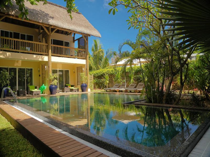 Ocean Villas image