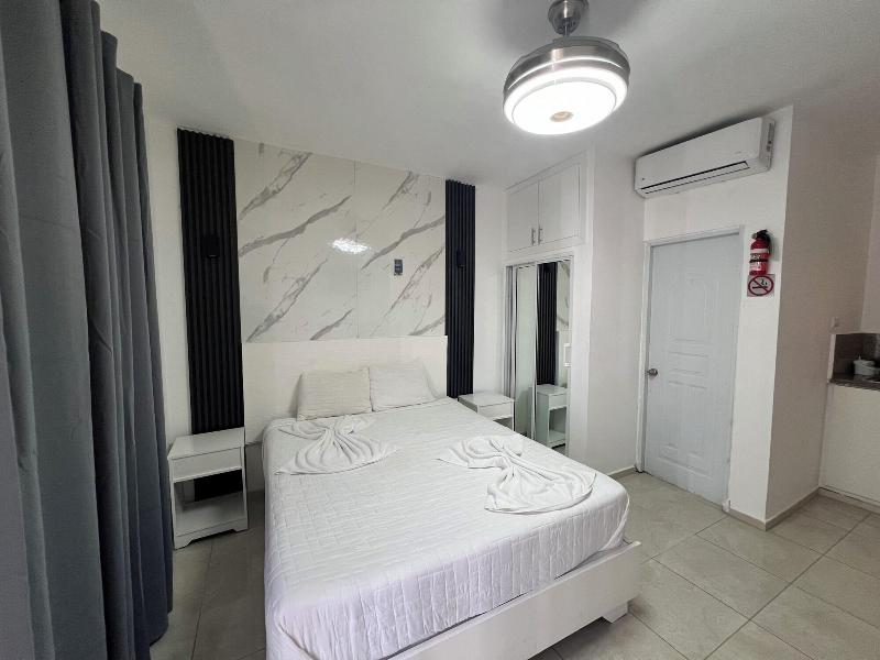 Costa Love Aparta-hotel image