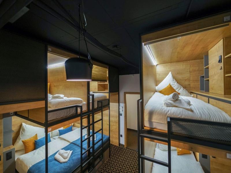 Chors Like A Hotel | Capsule & Nft Boutique Host image
