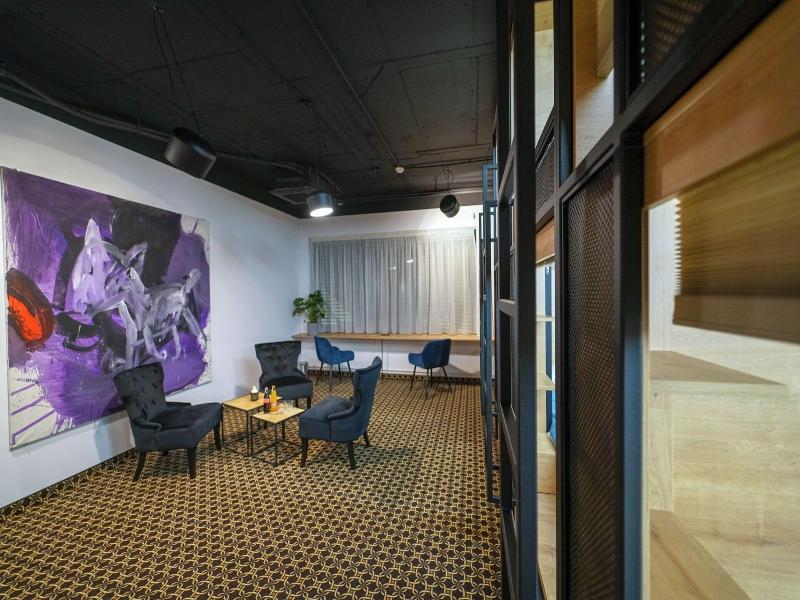 Chors Like A Hotel | Capsule & Nft Boutique Host image