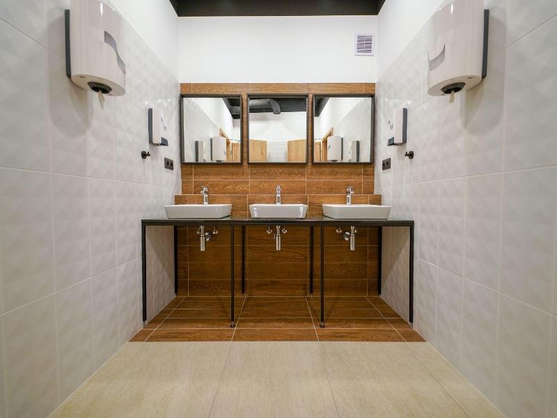 Chors Like A Hotel | Capsule & Nft Boutique Host image