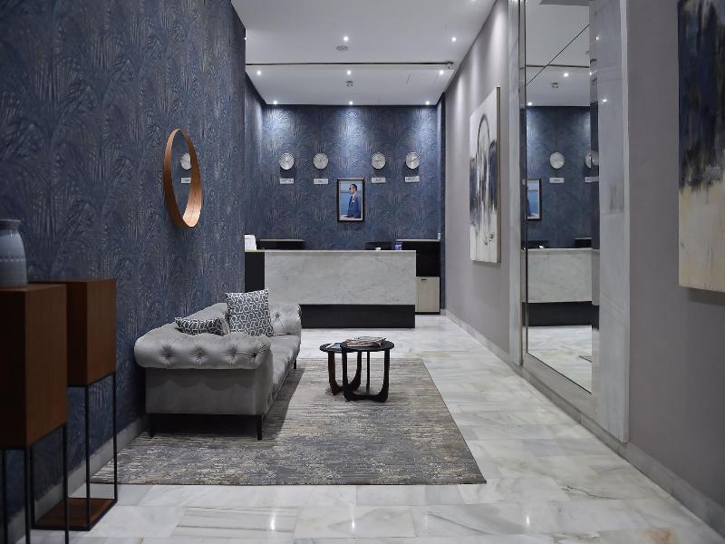 Suites Hotel Le Yacht image