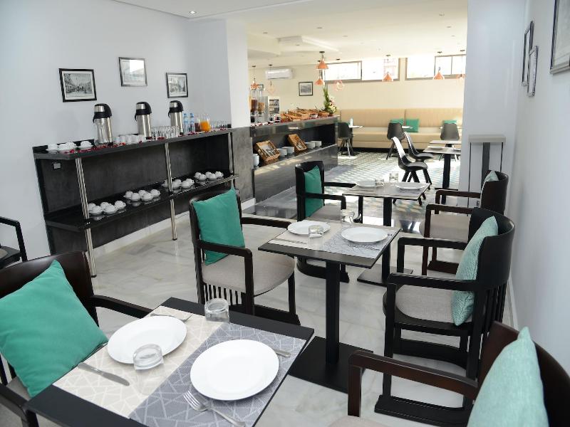 Suites Hotel Le Yacht image