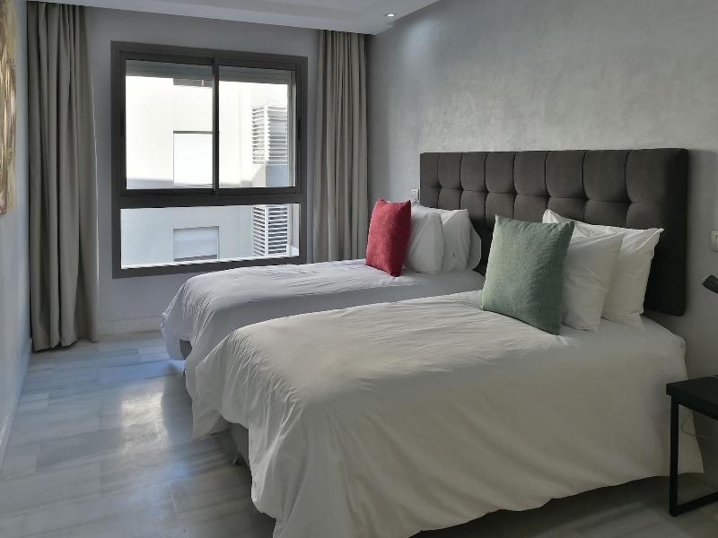 Suites Hotel Le Yacht image