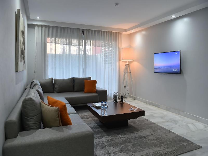 Suites Hotel Le Yacht image