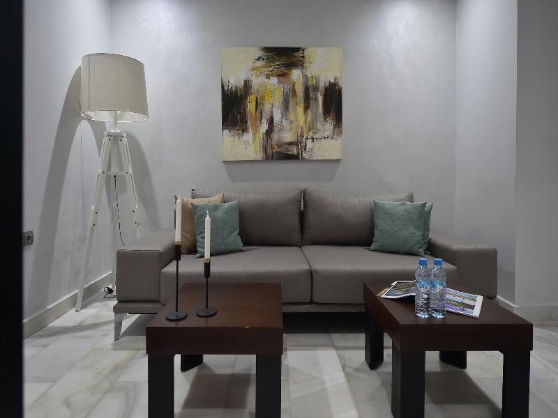 Suites Hotel Le Yacht image
