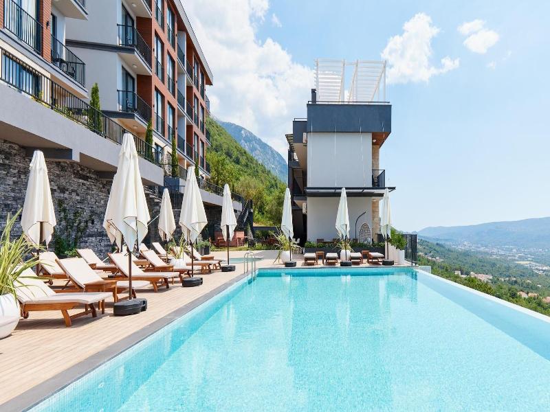 Bayview Hills Luxury Residences image