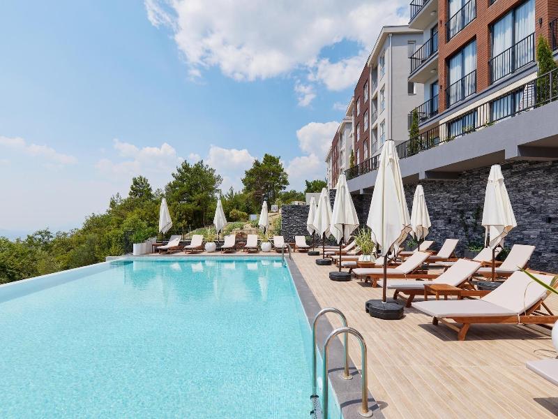 Bayview Hills Luxury Residences image