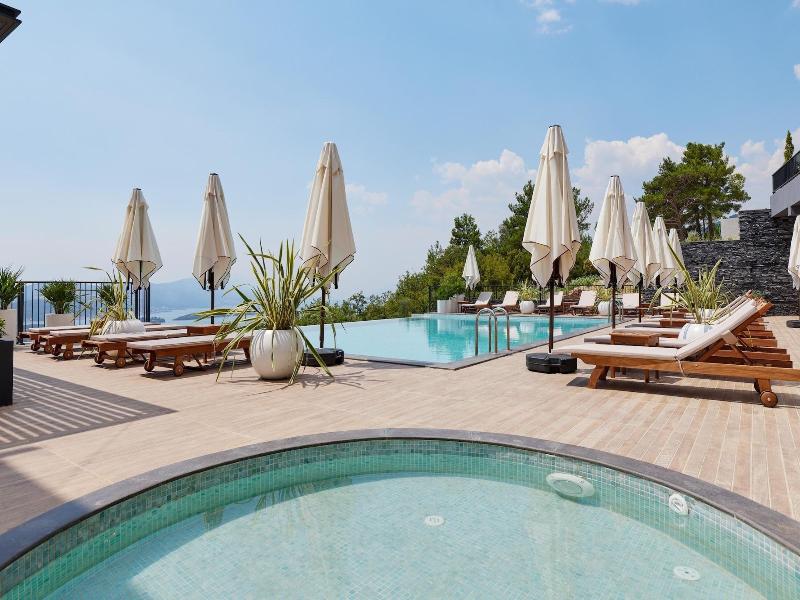 Bayview Hills Luxury Residences image