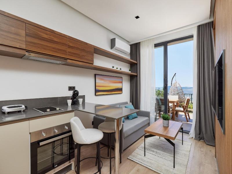 Bayview Hills Luxury Residences image