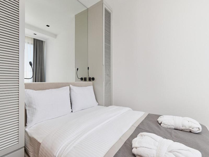 Bayview Hills Luxury Residences image