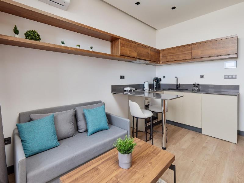 Bayview Hills Luxury Residences image