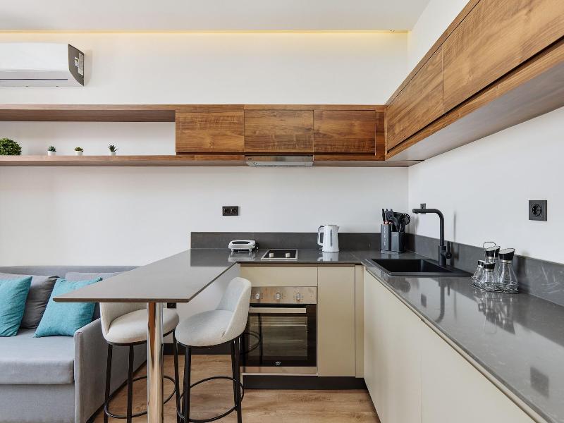 Bayview Hills Luxury Residences image