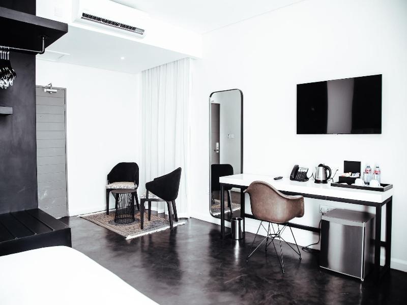 The Urban Hotel Lusaka image