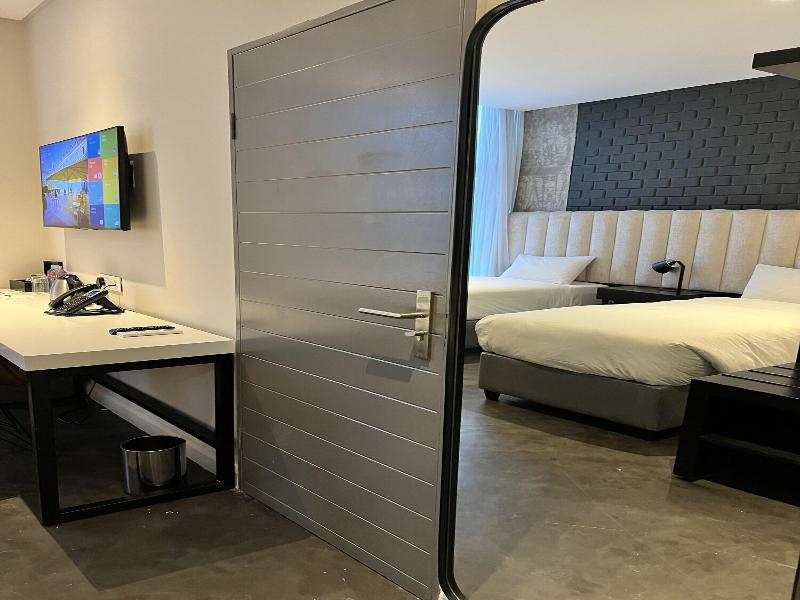The Urban Hotel Lusaka image