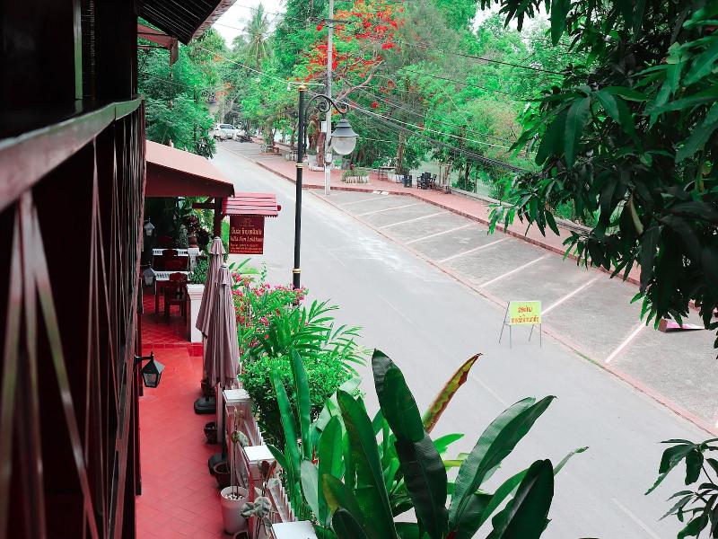 Ban Lakkham River View image