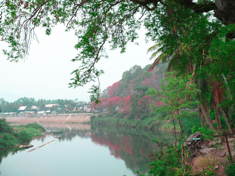 Ban Lakkham River View image
