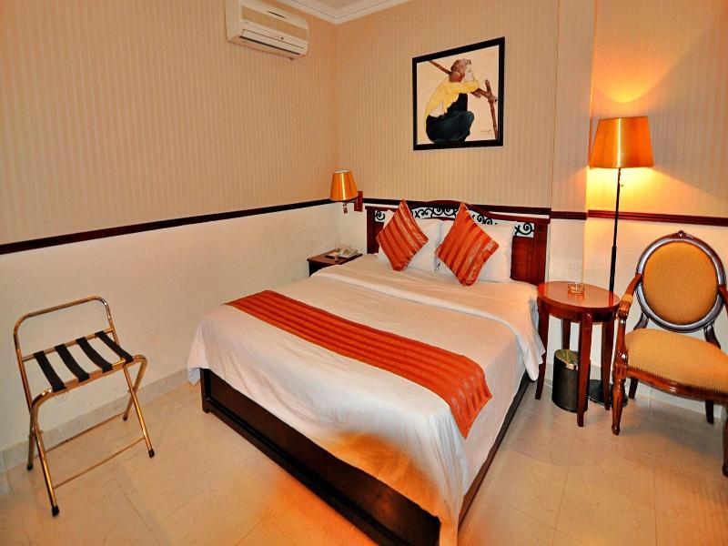 S79 Sunflower Hotel & Spa image
