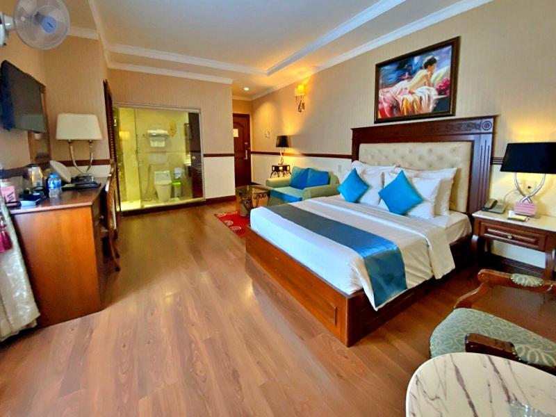 S79 Sunflower Hotel & Spa image